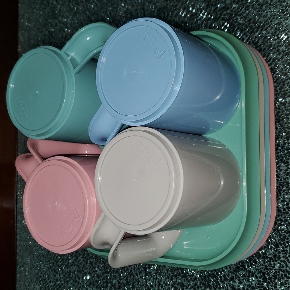 80’s Pastel Set 4 Plastic Plates and Mugs Vintage Pastel Plates and Mugs